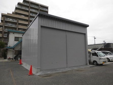 エクステリア　大阪市　住之江区　業務用の大型倉庫の画像